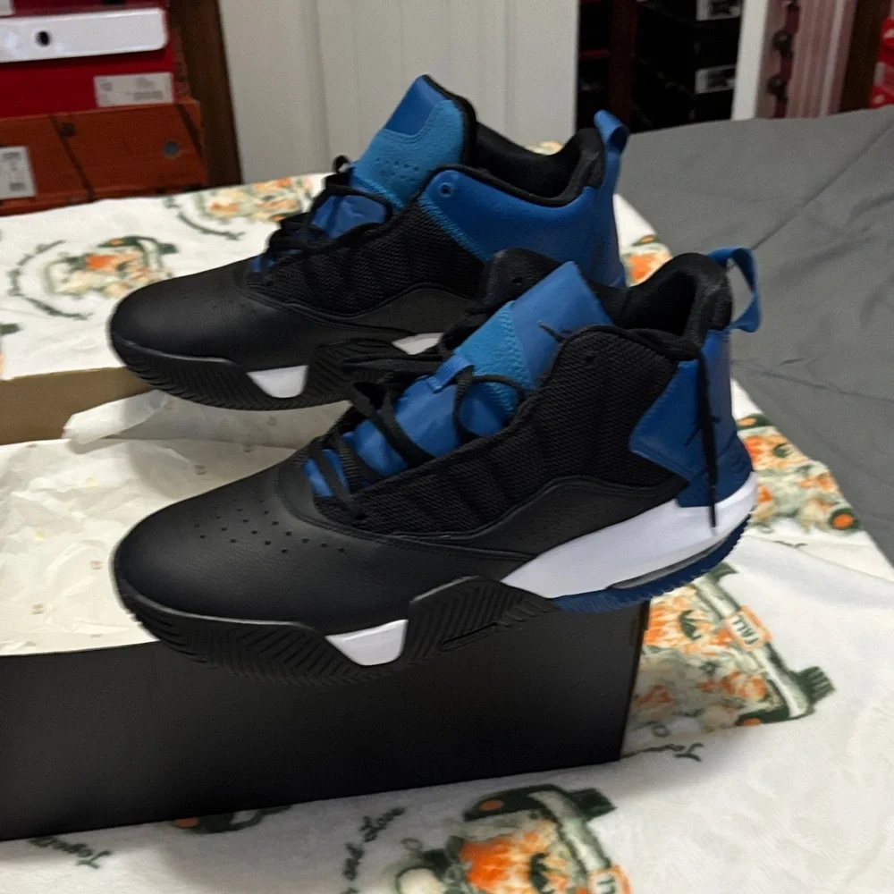 Jordan black and Blue Men's Athletic Shoes